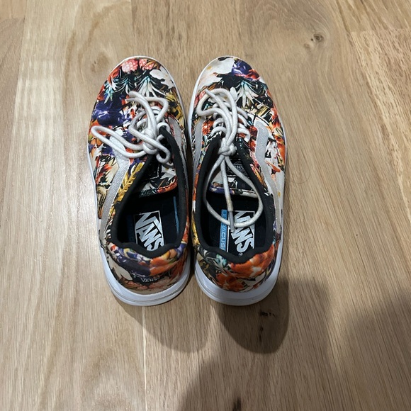 Vans Tropical Floral Print Sneakers Black White Red Orange Purple Pink Size 7 - Picture 3 of 5